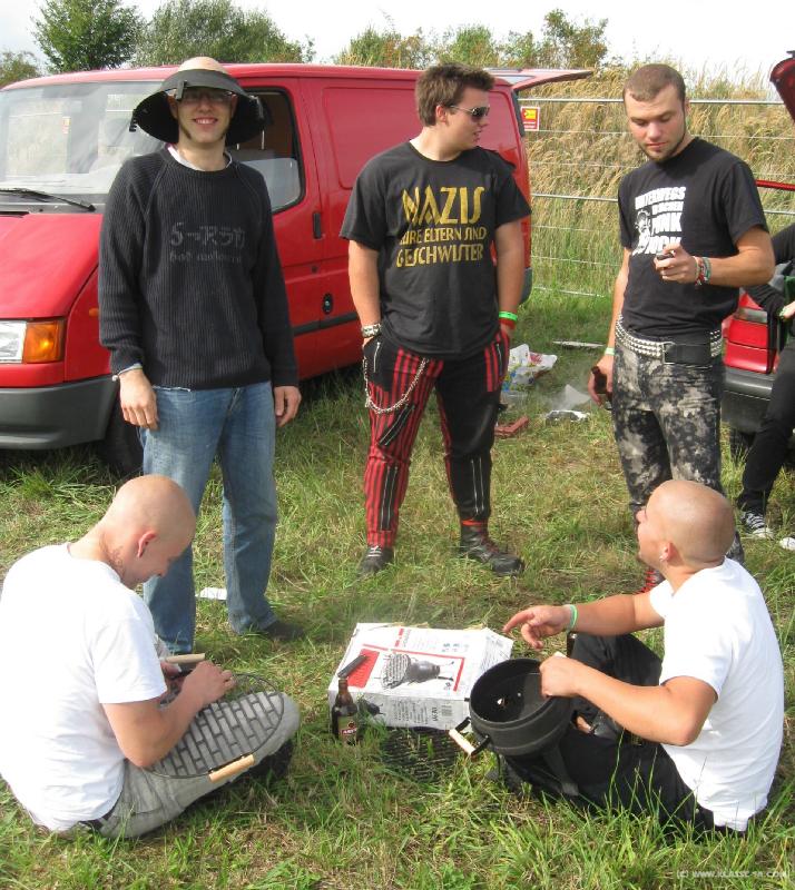 5329_Grillfass-Crew