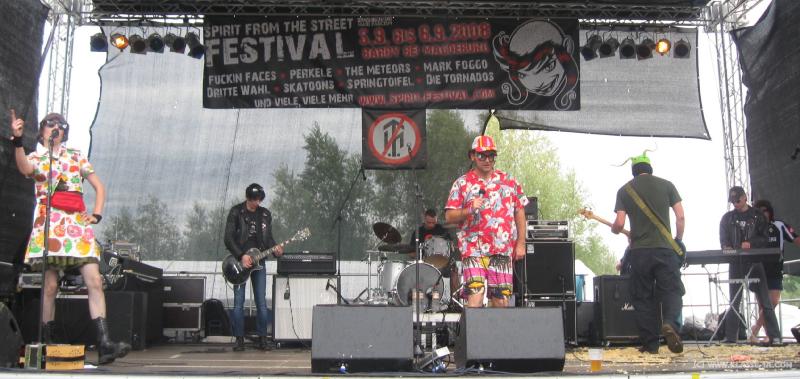 5873