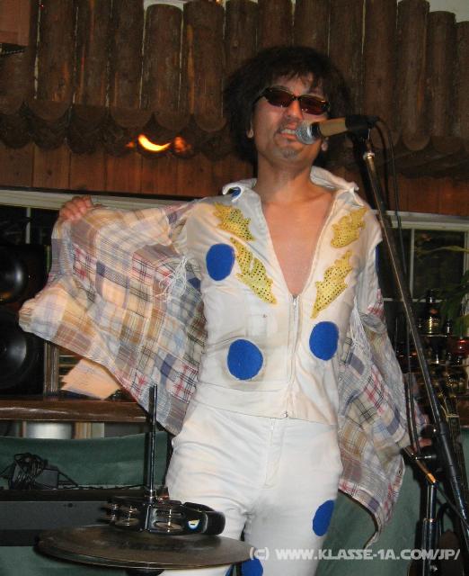 1031_Calpis_Presley