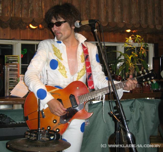 1032_Calpis_Presley
