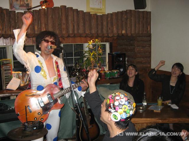 1040_Calpis_Presley_rock