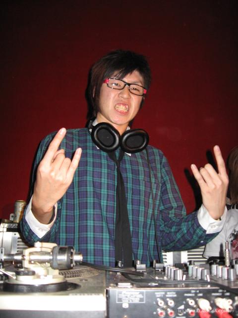 2574_DJ_Kuusuke